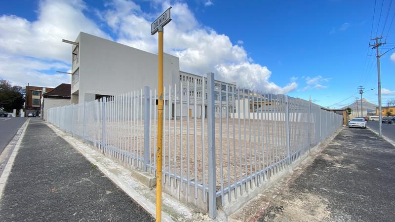 To Let commercial Property for Rent in Maitland Western Cape